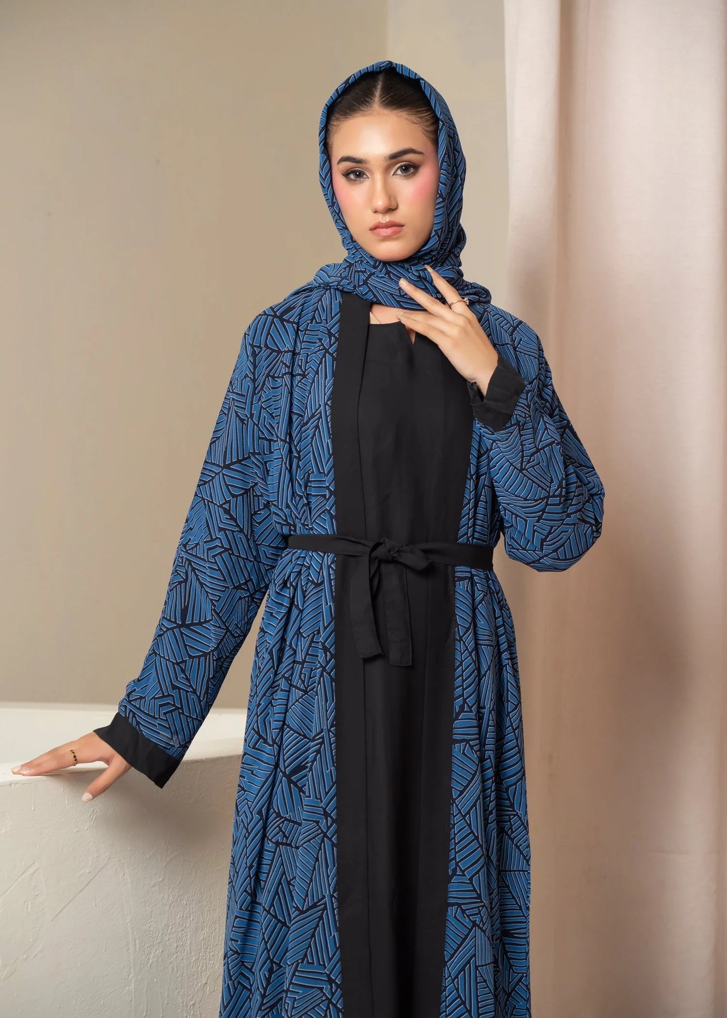 Abaya 01