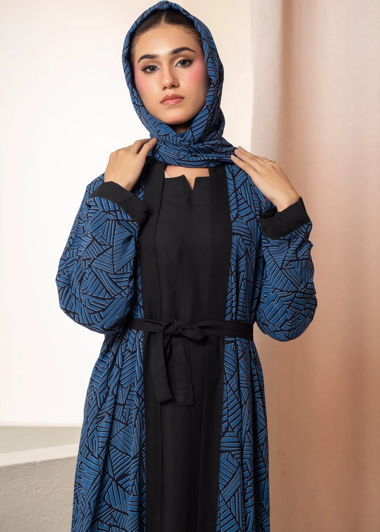 Abaya 01