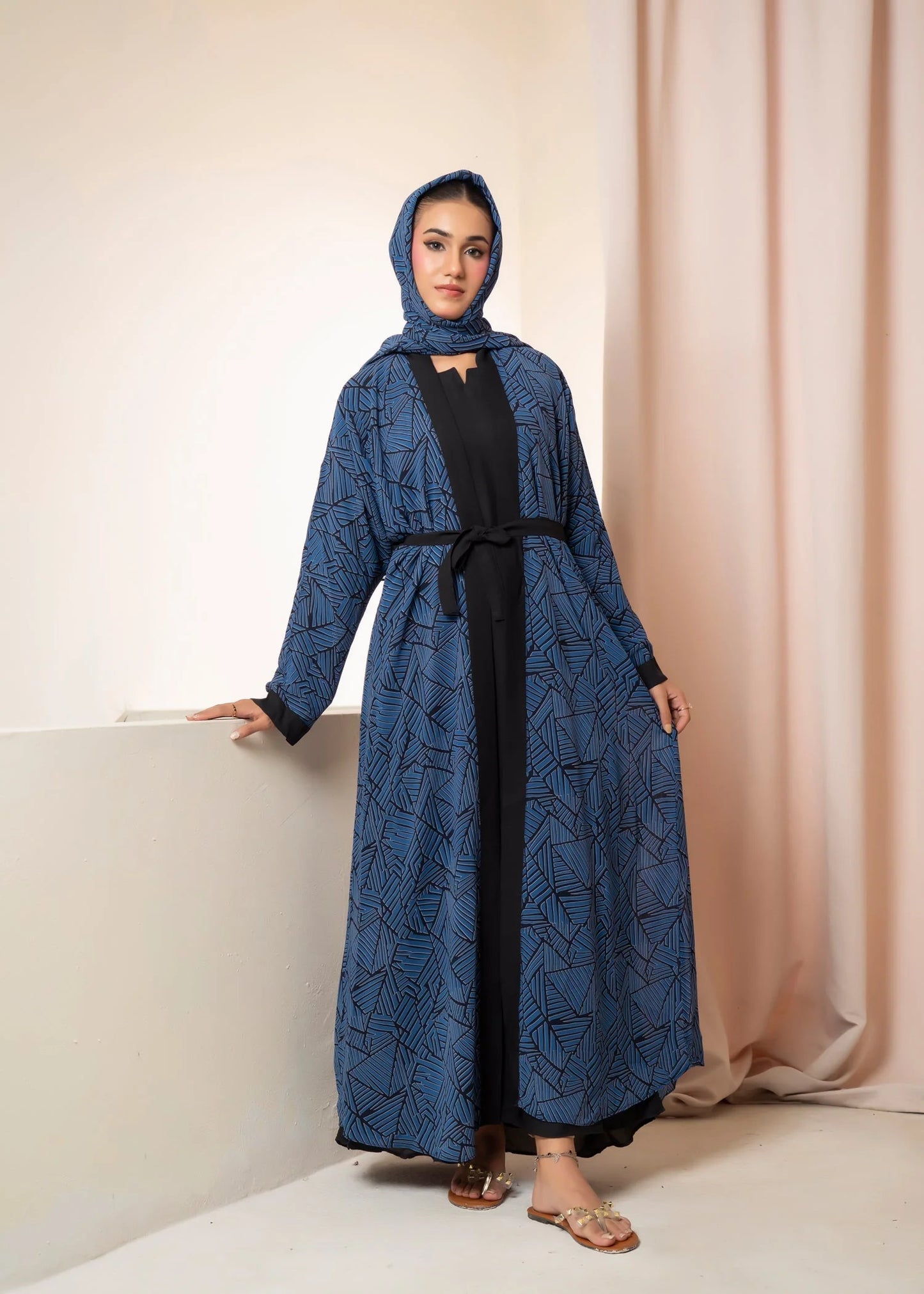 Abaya 01